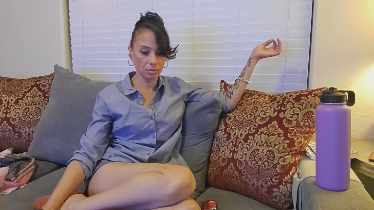 SpoiledBrat37's Streamate show and profile