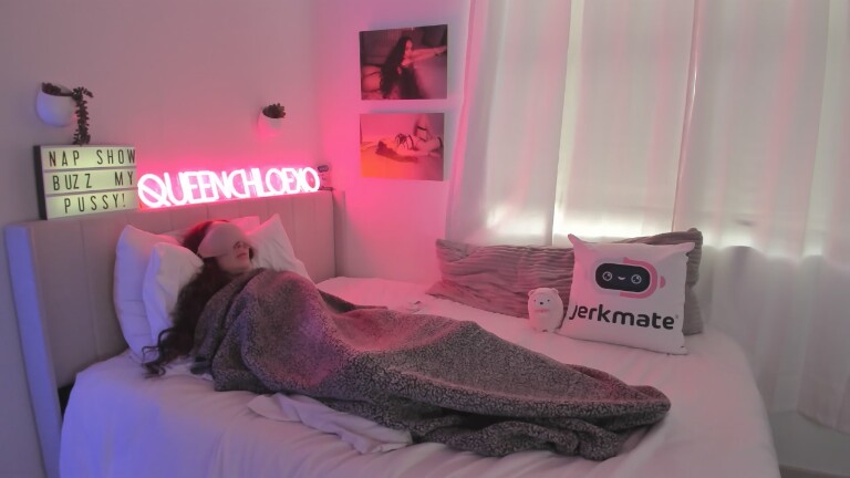 QueenChloeXO's Streamate show and profile