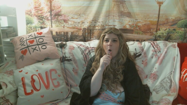 lovehollyann's Streamate show and profile