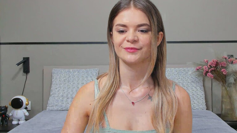 LunaKrismas's Streamate show and profile