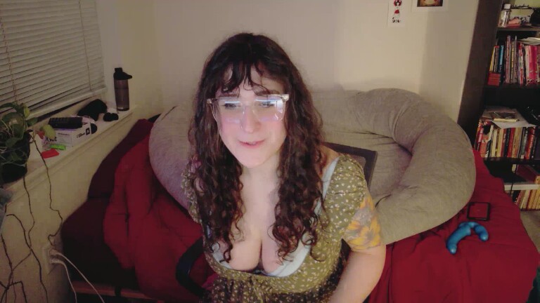 AdaraStray's Streamate show and profile