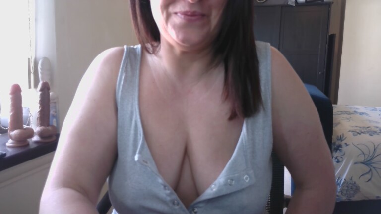 PerfectPage67's Streamate show and profile