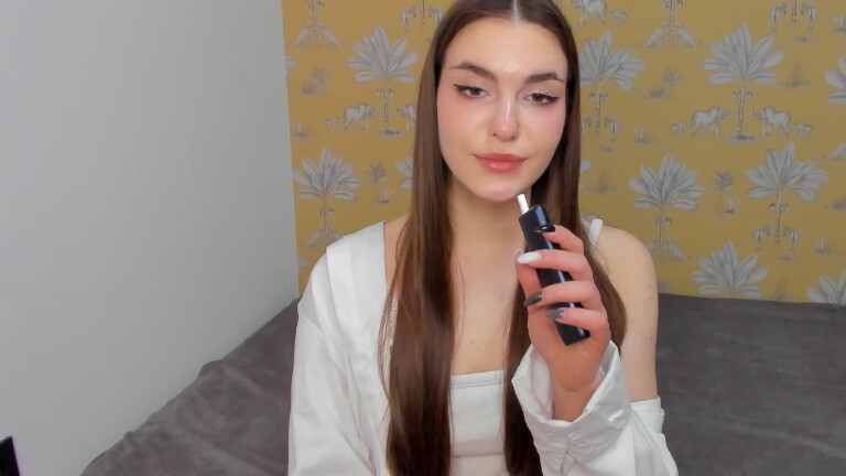 Waifuga's Streamate show and profile